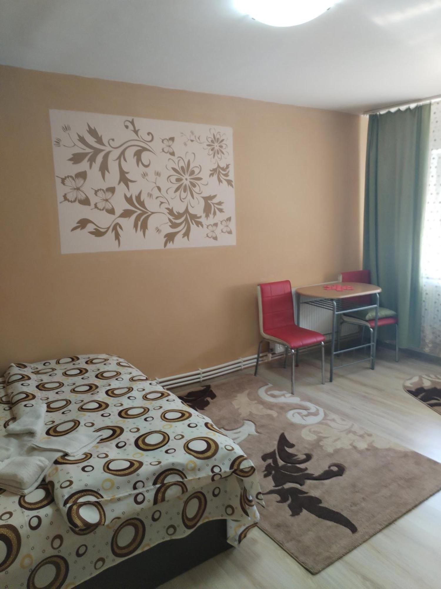Honey Rooms Hunedoara Exterior foto